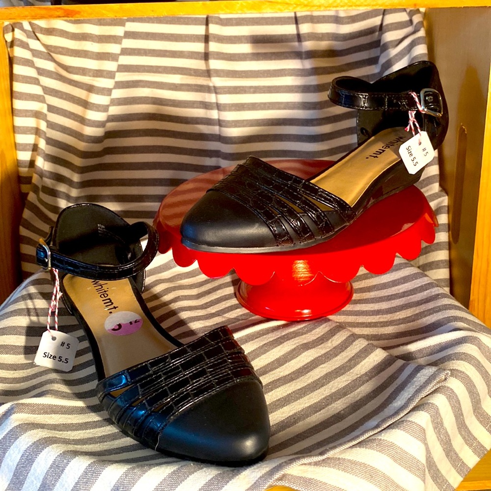#5 White Mt. Buckled Flats - Black